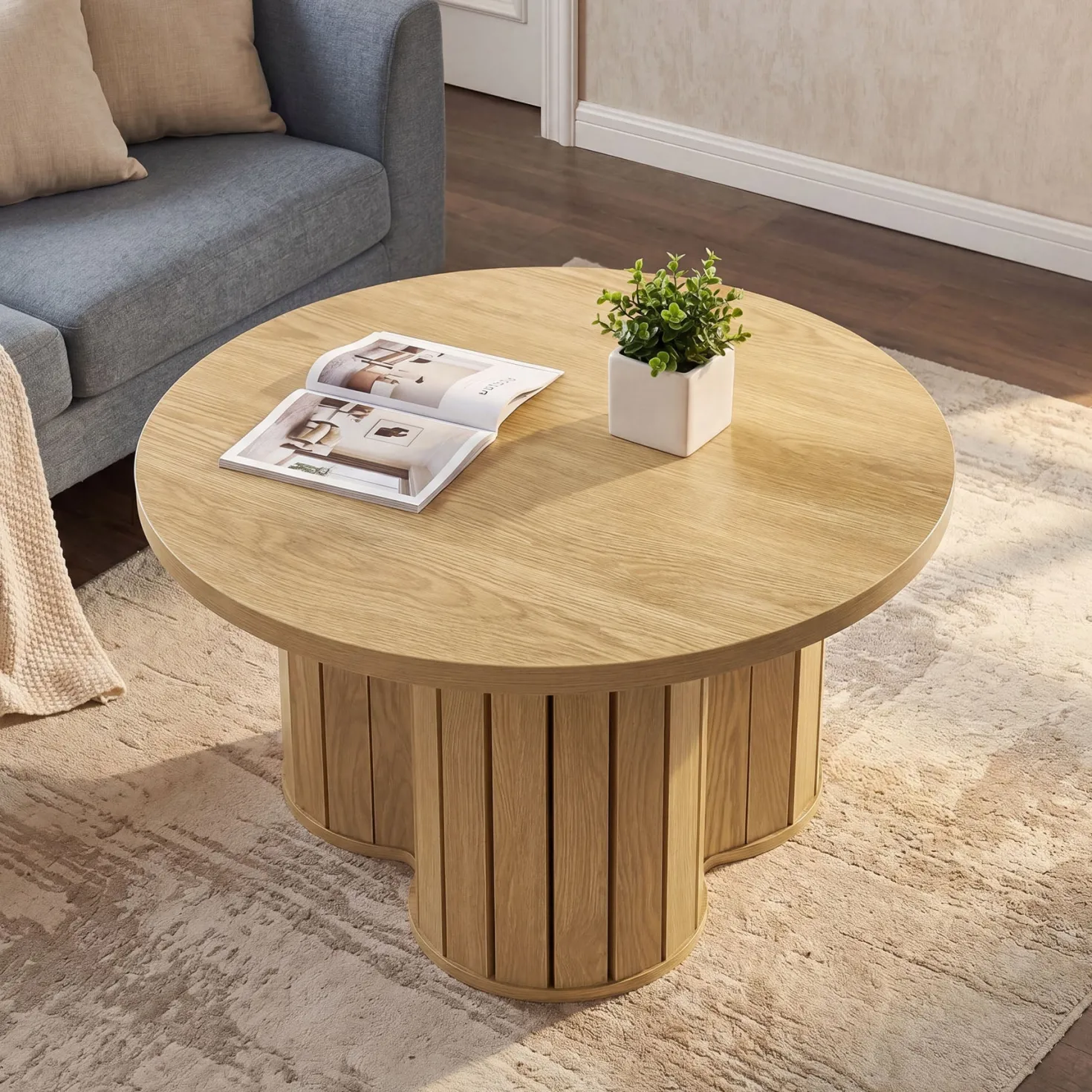 31.5" Circle Coffee Table, Small Accent Center Table with Three-lobed Grille Base for Living Room
