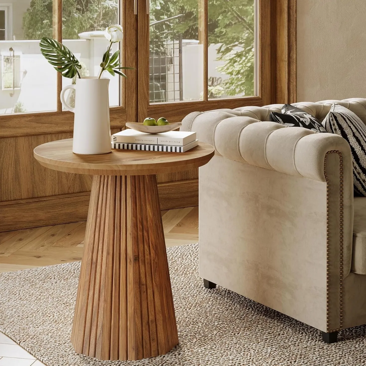 19" End Table, Solid Wood Round Pedestal Side Table with Fluted Base