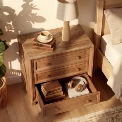 31.5" Wide Nightstand, Solid Wood Bedside Table with 3 Drawers